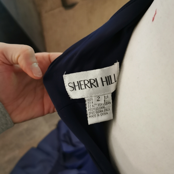 Sherri Hill evening gown - Picture 4 of 4